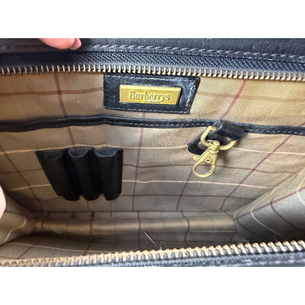 Burberrys Black Leather Clutch Bag Wristlet Pouch Zippered Front Pocket Vintage - Picture 8 of 12